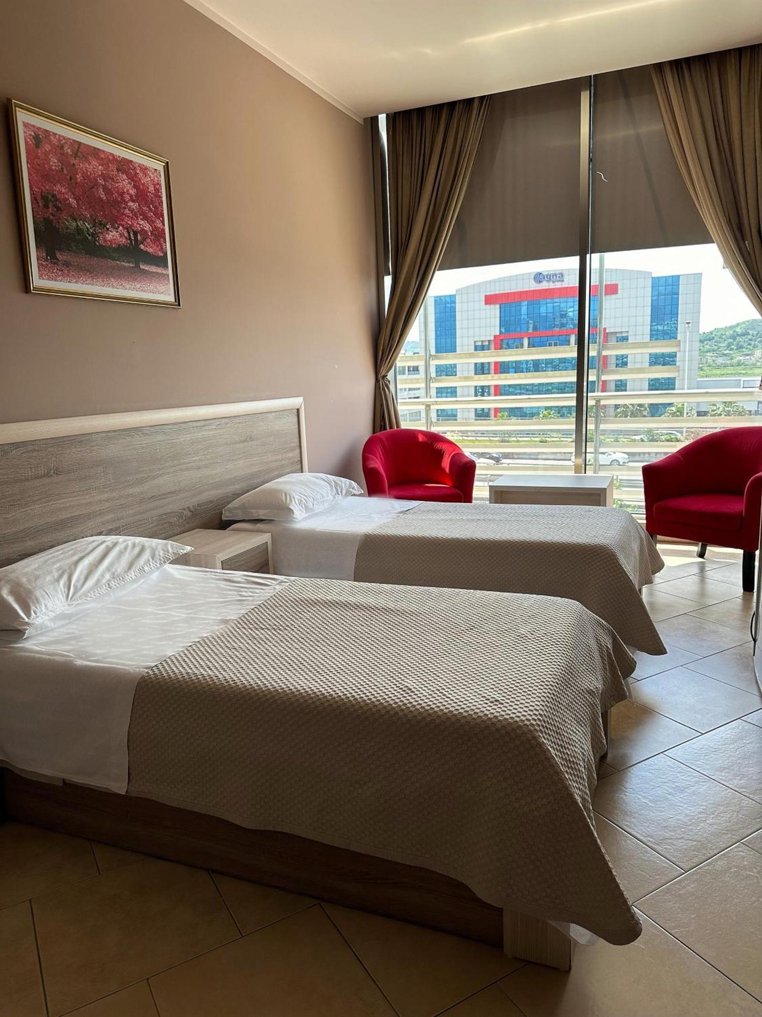 Terminal Tirana Hotel Bregu i Lumit